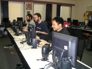 theteamgetstoworkinthecomputerlab.jpg