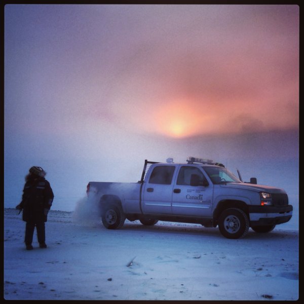 emilylookingforwildlifeonahazycloudyarcticday.jpg