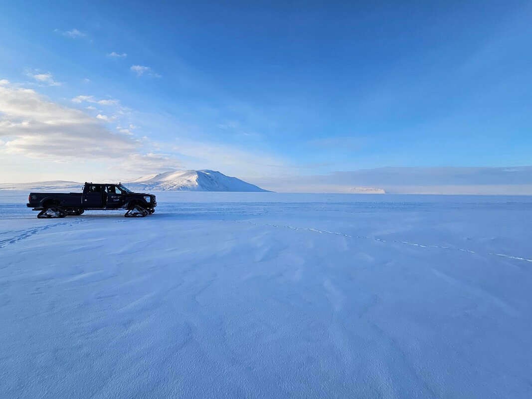 Mattrack on the frozen fjord